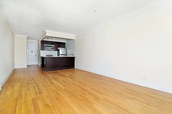 Rented by REAL New York | media 11