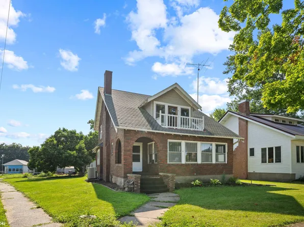 1119 South St, Burlington, IA 52601