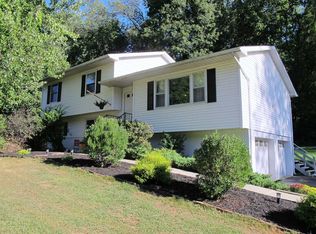 266 Snook Rd, Fishkill, NY 12524