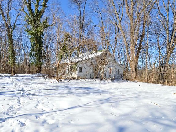 5th image of 326 Lynwood Ln
