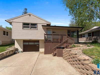 2113 S Wayland Ave, Sioux Falls, SD, 57105