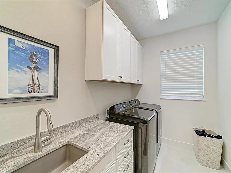 1047 Waterline Ct — Photo 34