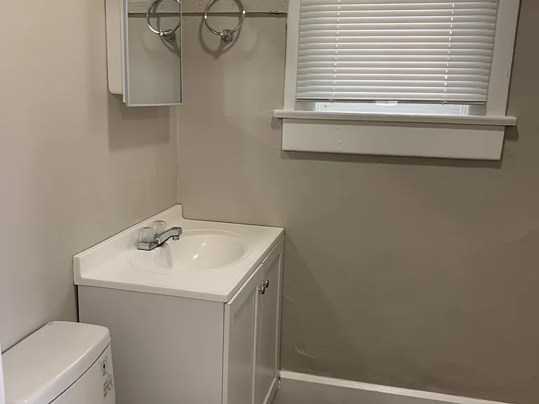 1053 Villa Ave — Photo 13