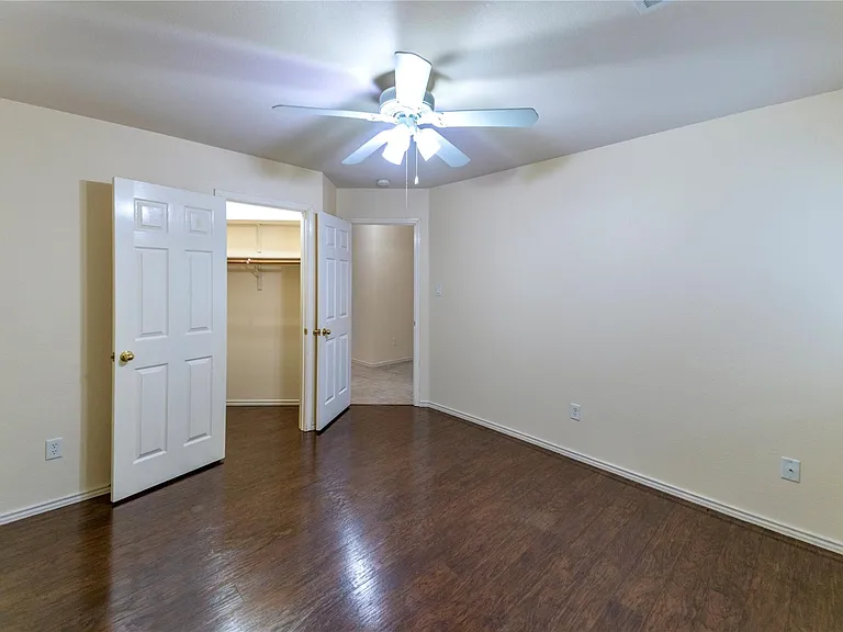 1315 Lou Gehrig Ln — Photo 10