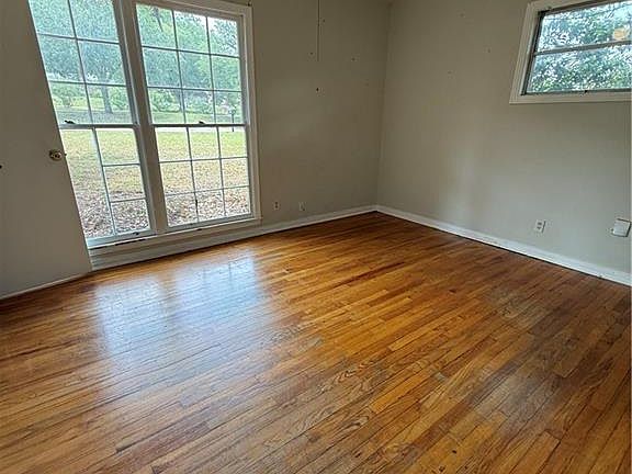 5th image of 3166 Demetropolis Rd