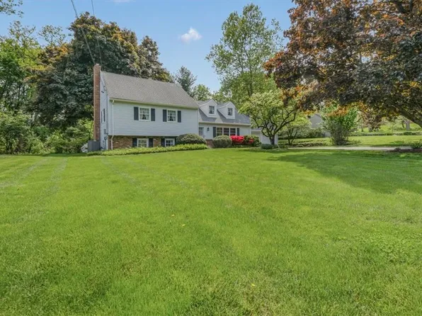 109 Williamsburg Court, Newburgh, NY 12550