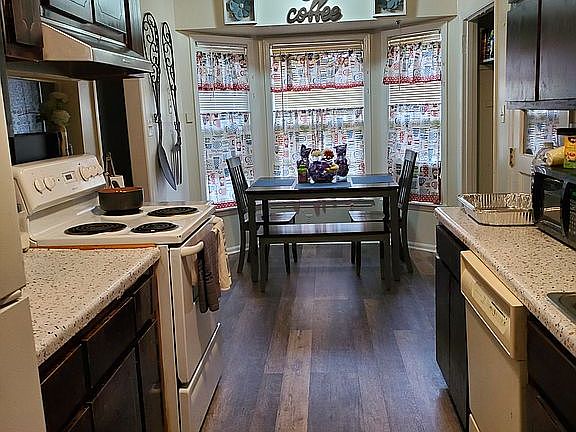 4th image of 8363 Cedarcrest Dr E