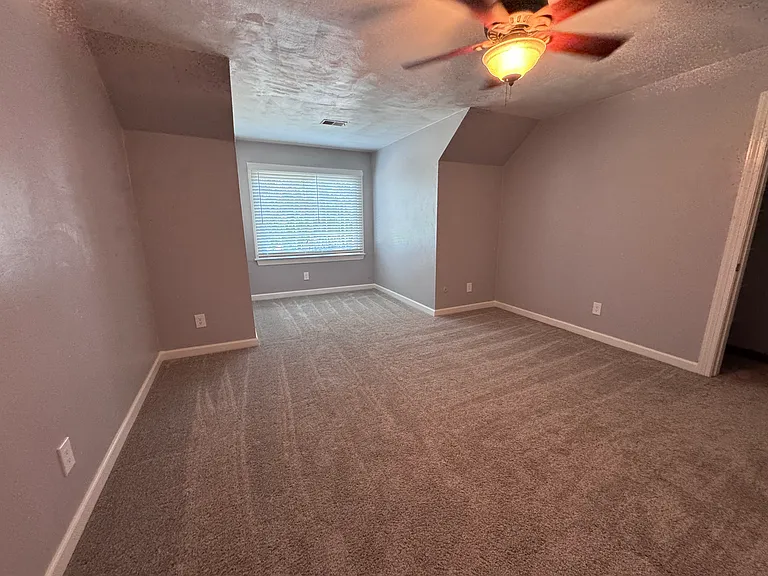 1436 Sir Richard Rd — Photo 50
