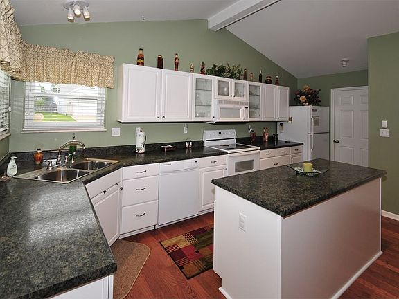 5th image of 10205 Tesson Valley Ct