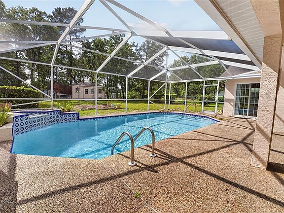 4th image of 10747 SW 53rd Cir