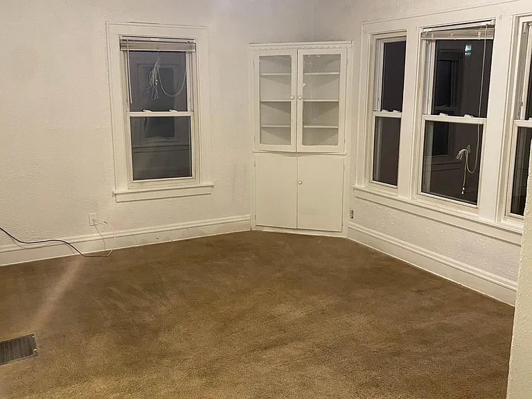 214 Atcheson Ave — Photo 4
