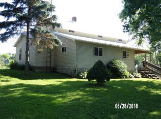 6960 N Fremont Rd, Fremont, IN 46737