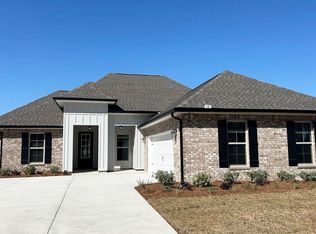 18 Chirp Ln, Freeport, FL 32439