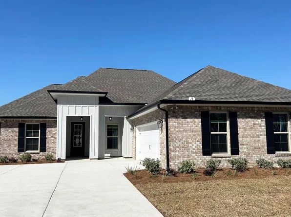 18 Chirp Ln, Freeport, FL 32439