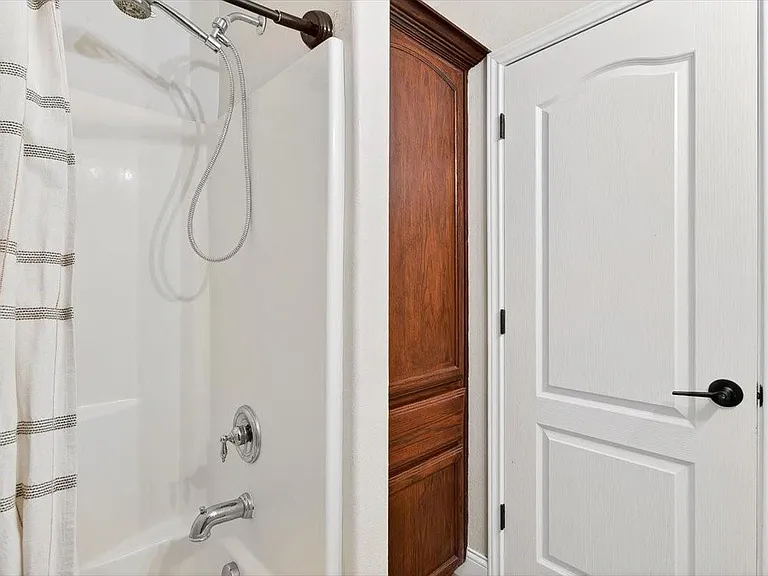 8417 Macarena Dr — Photo 29