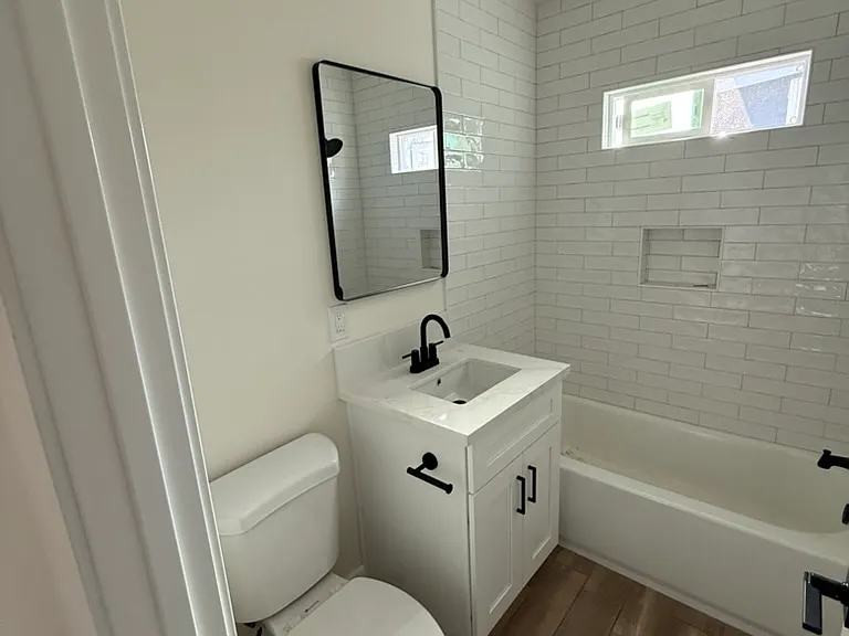 726 S Soto St #1/2 — Photo 8