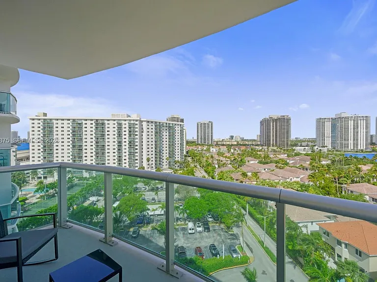 19370 Collins Ave #1122 — Photo 2