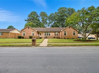 2145 Lloyd Dr, Chesapeake, VA 23325