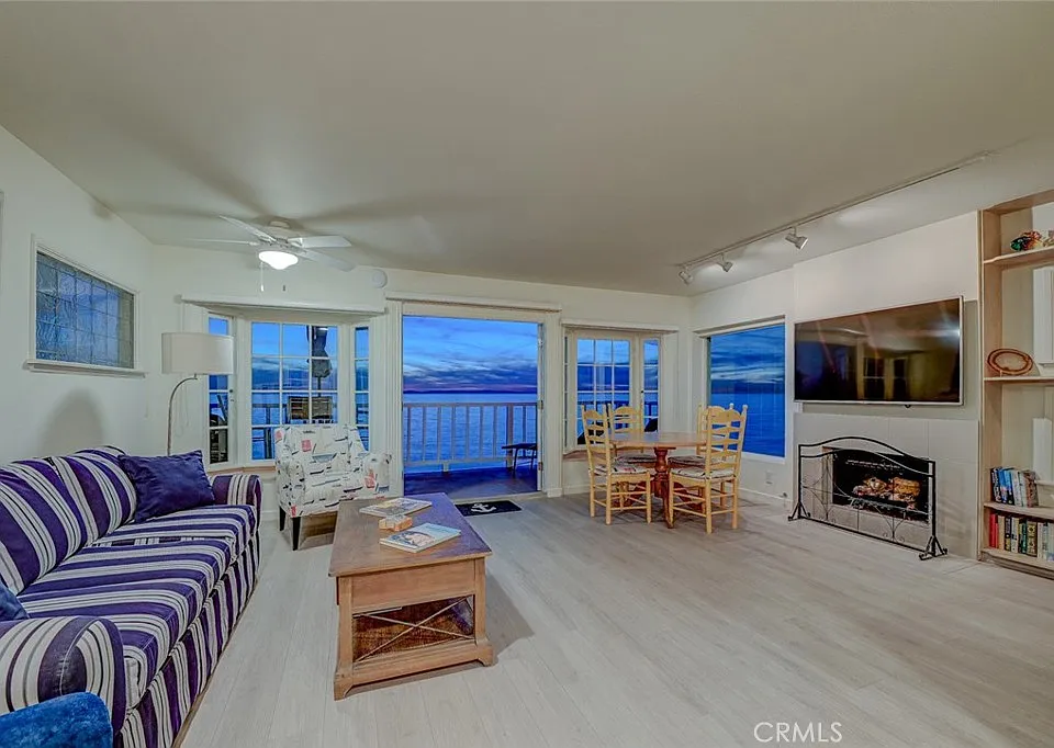1021 Gaviota Dr