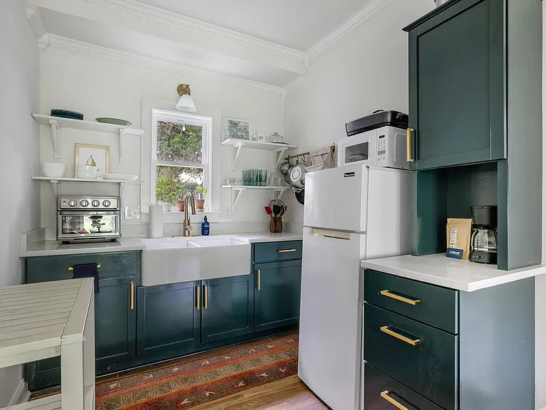 134 Sans Souci St #B — Photo 10