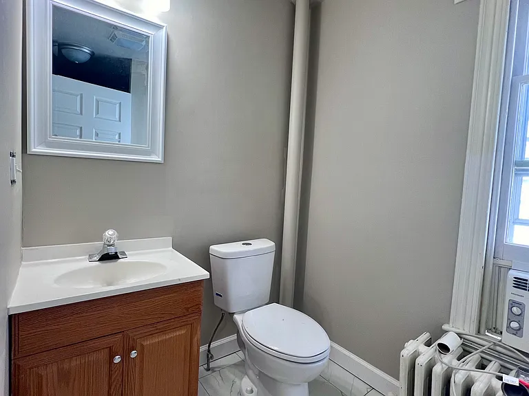 148 Beckley St — Photo 9