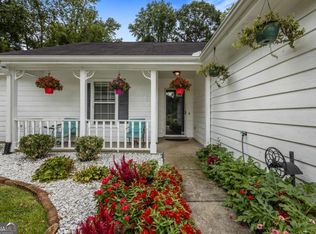 1729 Brandi Ln, Loganville, GA 30052