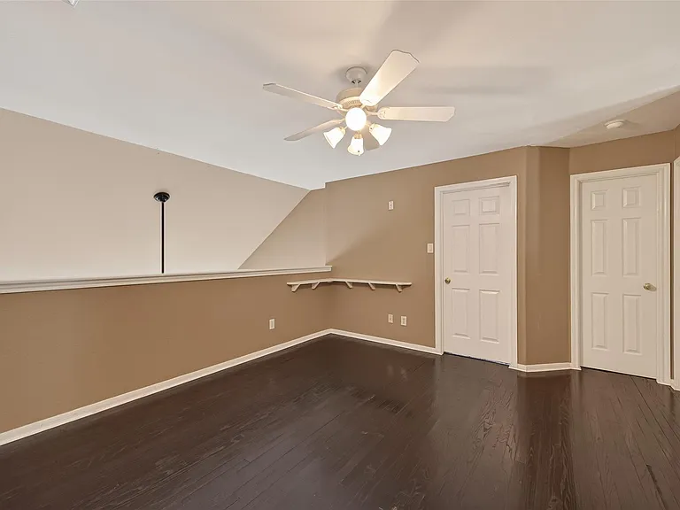 4702 Autumn Orchard Ln — Photo 32