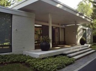 870 S Woodscrest Dr, Bloomington, IN
