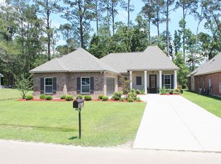 151 Raiford Oaks, Madisonville, LA 70447