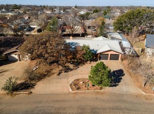1605 E Paseo Cir, Brownfield, TX 79316