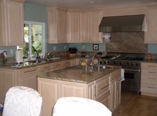 1109 Sunnyglenn Ave, Ojai, CA 93023