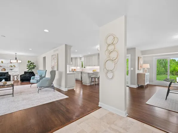 850 Janacek ROAD, Brookfield, WI 53045