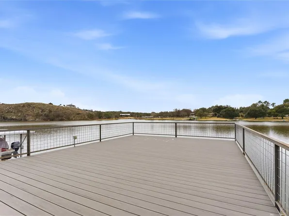 833 Sandy Mountain Dr, Sunrise Beach, TX 78643