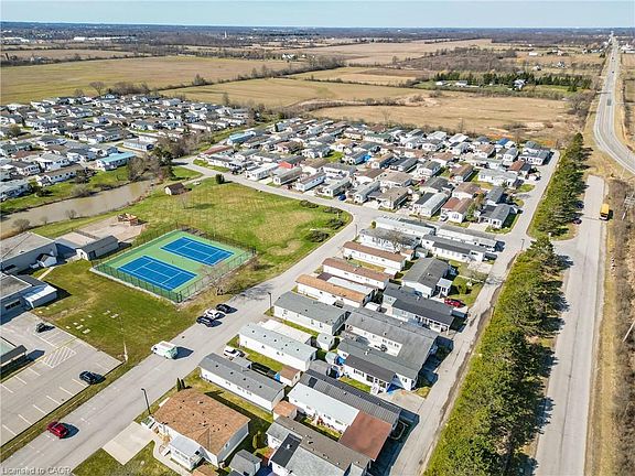 5th image of 3033 Townline Rd #82