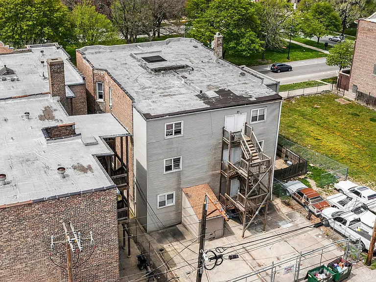 819-21 S Independence Blvd Chicago, IL 60624 — Photo 10