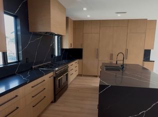 7356 Enfield Ave, Reseda, CA 91335