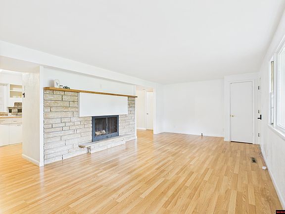 3rd image of 1065 South St