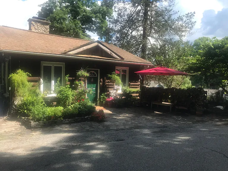299 Lake Dr #1 — Photo 27
