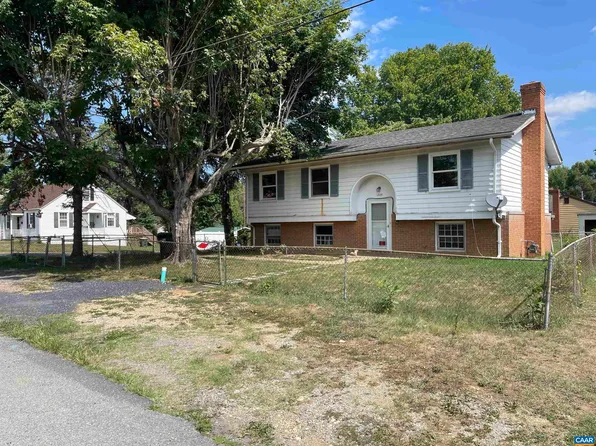 1325 Madison St, Waynesboro, VA 22980