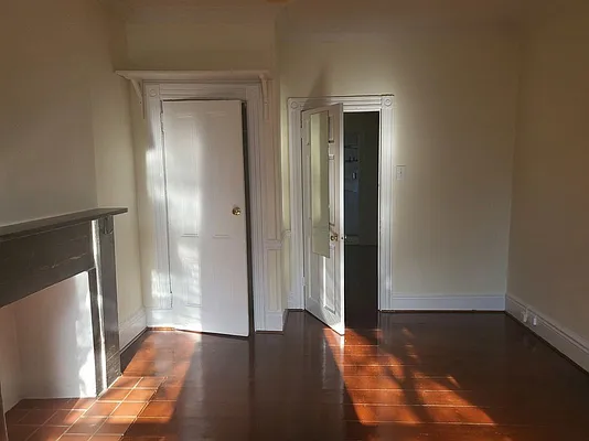 Rented by Frank Valvo Real Estate | media 13