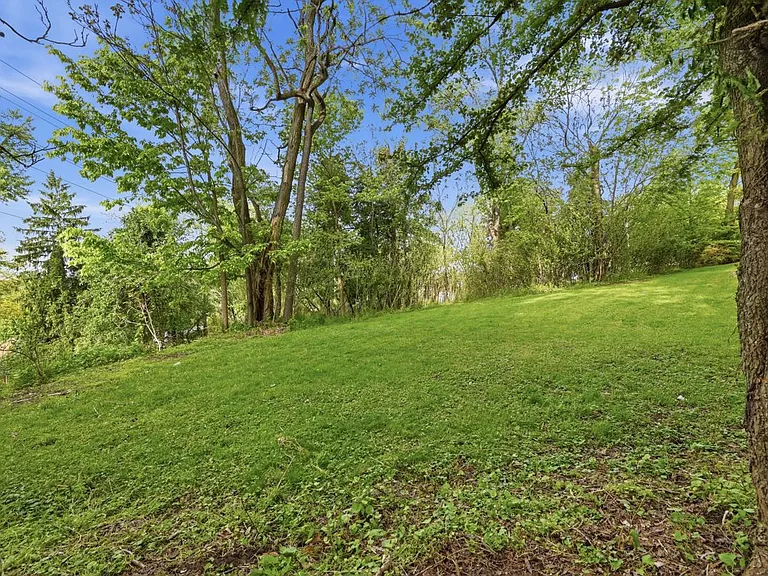 624 Orchard Hill Dr — Photo 49