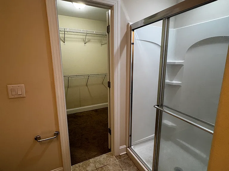 1252 United Ct — Photo 14