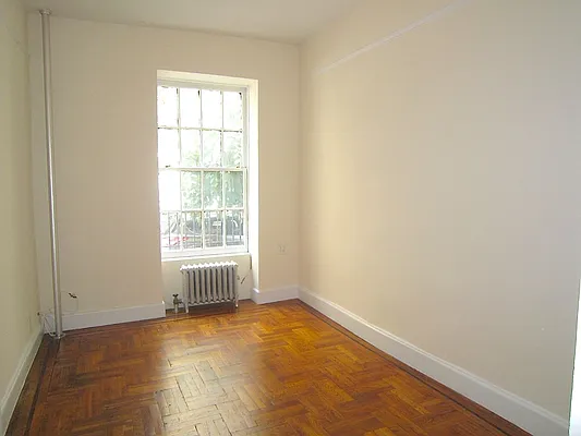 Rented by City Connections Realty | media 9