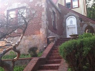 17021 Cedarcroft Rd, Jamaica, NY 11432