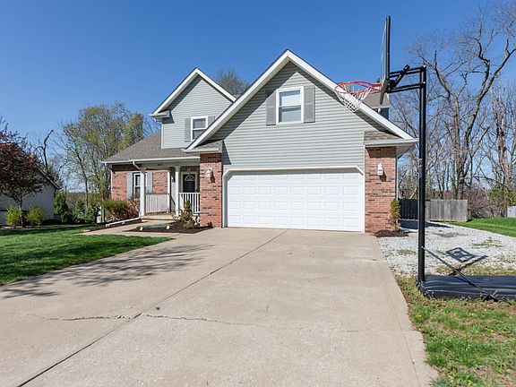 3rd image of 5210 S White Pine Dr