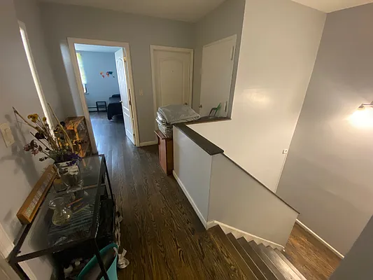 Rented by Premier Metro Realty Corp | media 28