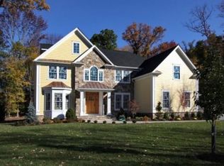 31 E Madison Ave, Florham Park, NJ 07932