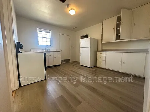 1327 S 14th St #4 Photo 1