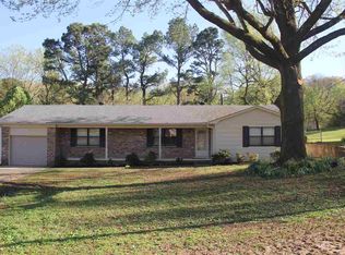 50 Manley Dr, Jackson, TN 38305