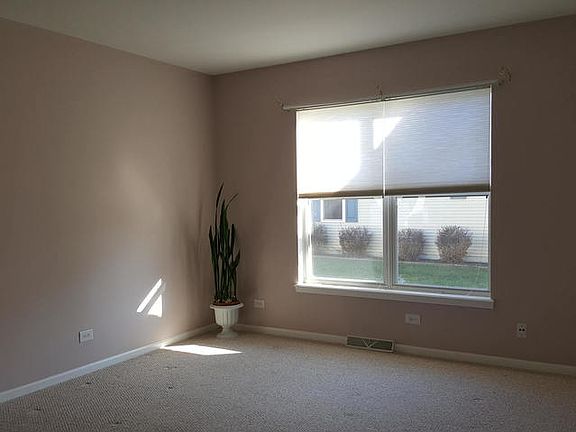 3rd image of 3602 Preakness Ln
